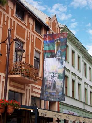 Művész-zászló kiállítás Csontváry halálának 100. évfordulójára